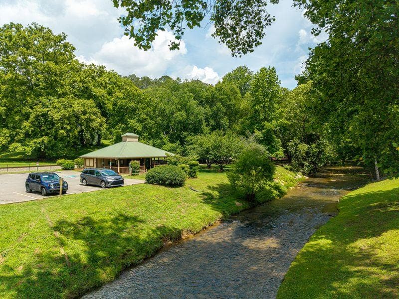 130 Old Blairsville Hwy, Talking Rock GA 30175 - Photo