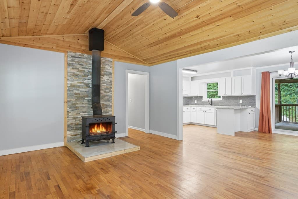 7741 Chatsworth Hwy/52w, Ellijay GA 30540 - Photo