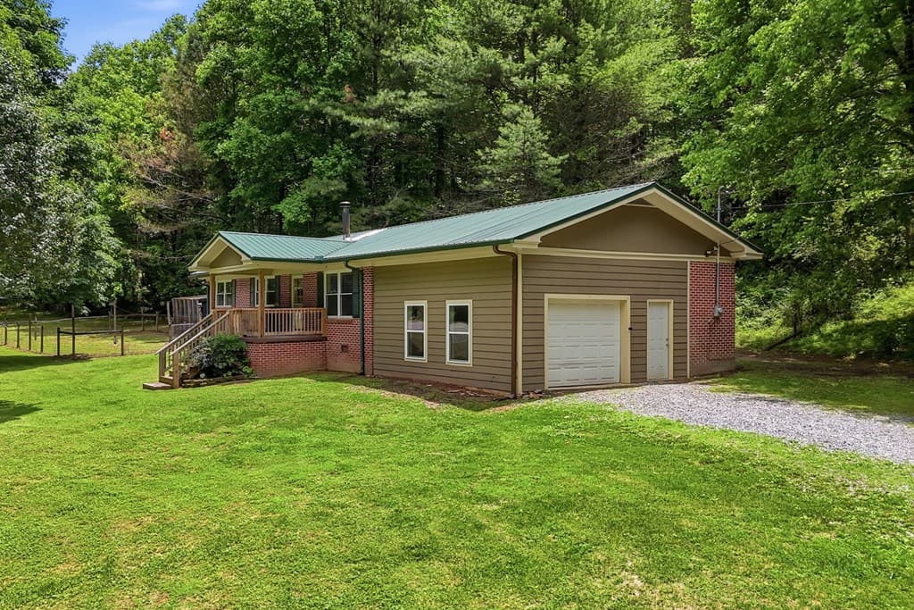 7741 Chatsworth Hwy/52w, Ellijay GA 30540 - Photo