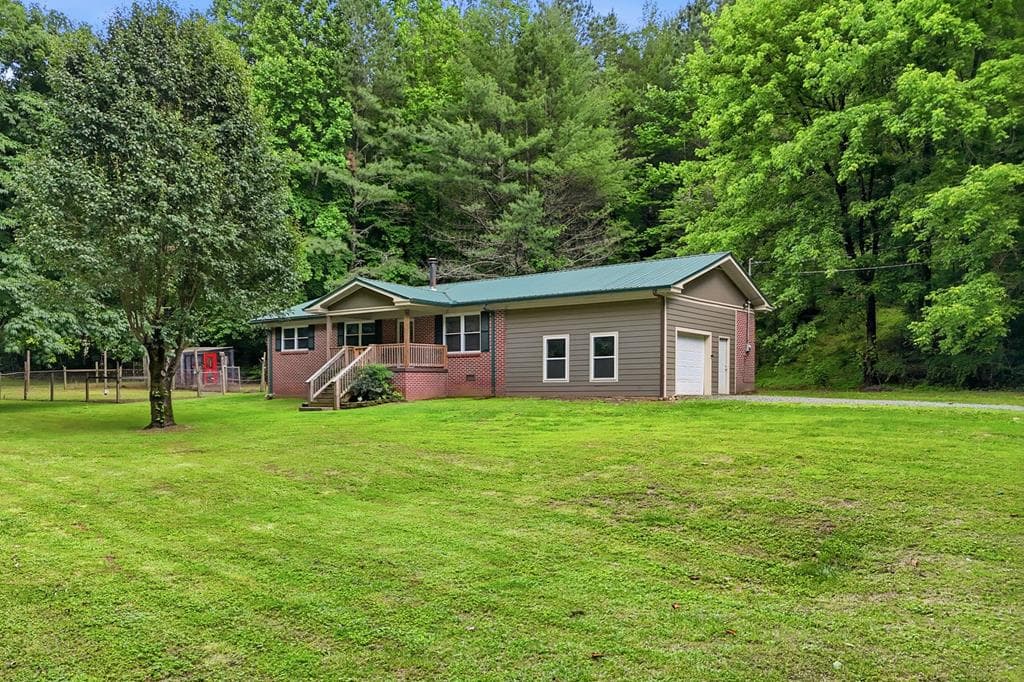7741 Chatsworth Hwy/52w, Ellijay GA 30540 - Primary photo