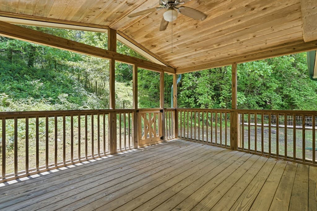 7741 Chatsworth Hwy/52w, Ellijay GA 30540 - Photo