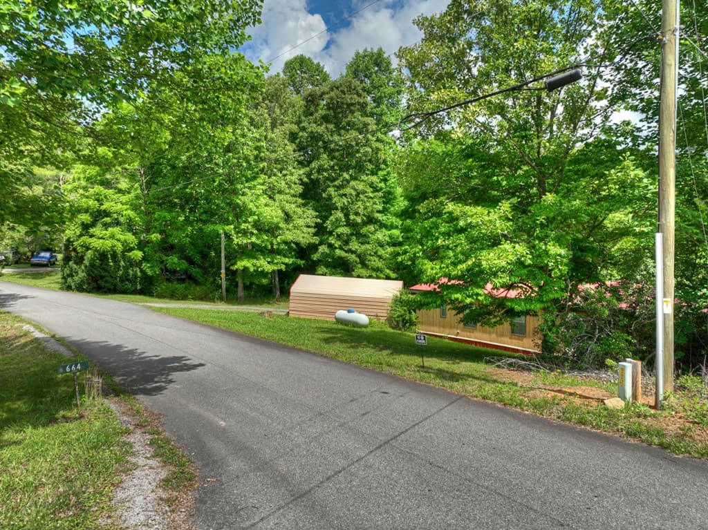 665 Ridgeview Road, Morganton GA 30560 - Photo