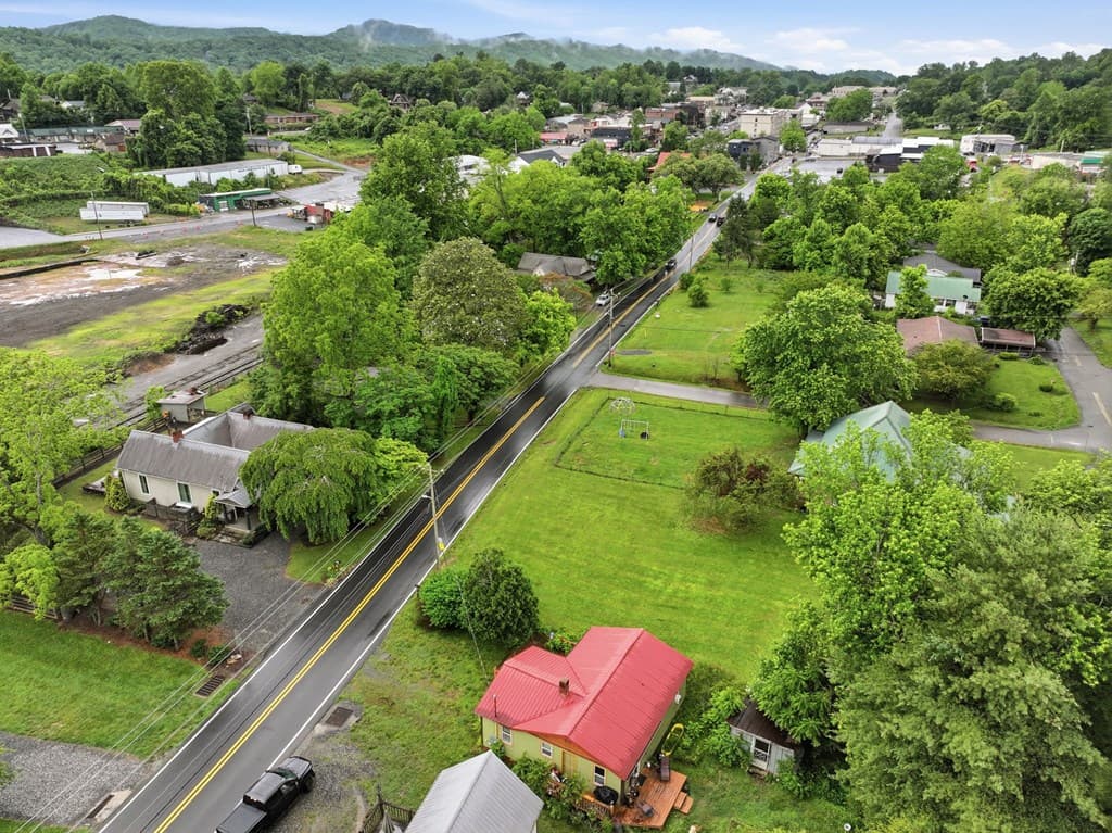 231 Ada Street, Blue Ridge GA 30513 - Photo