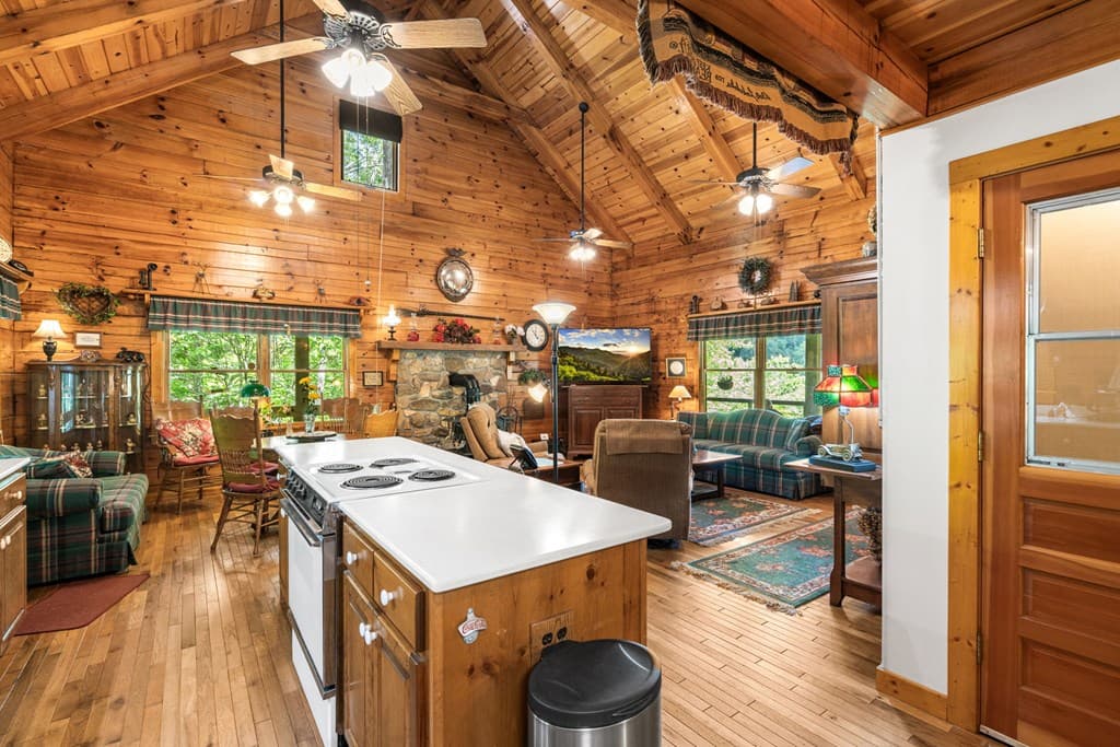7866 Upper Hightower Road, Hiawassee GA 30546 - Photo