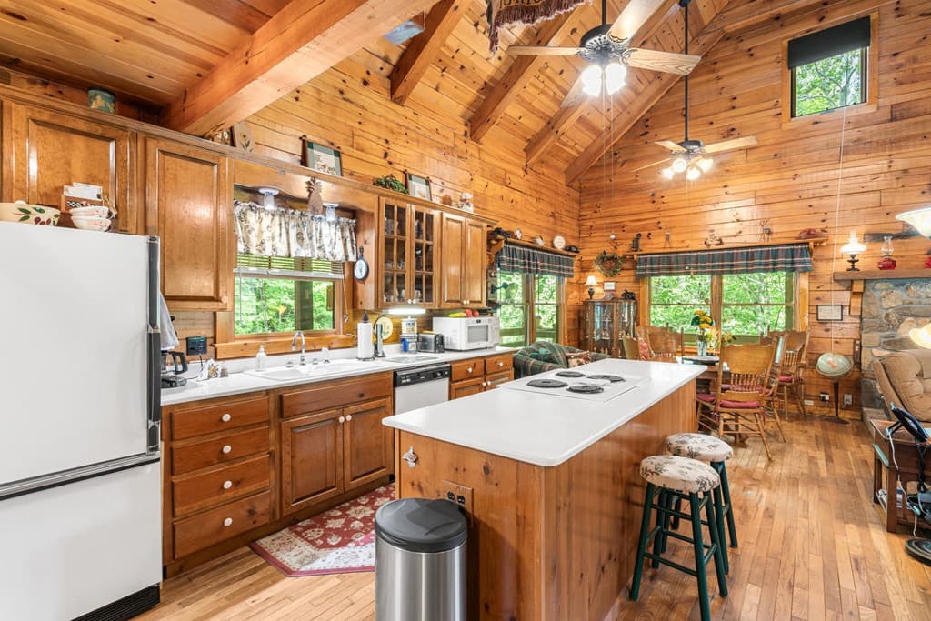 7866 Upper Hightower Road, Hiawassee GA 30546 - Photo