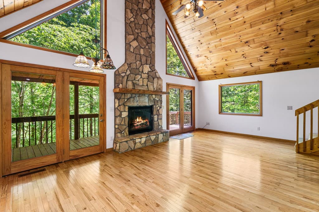 977 Tarheel Drive W, Murphy NC 28906 - Photo