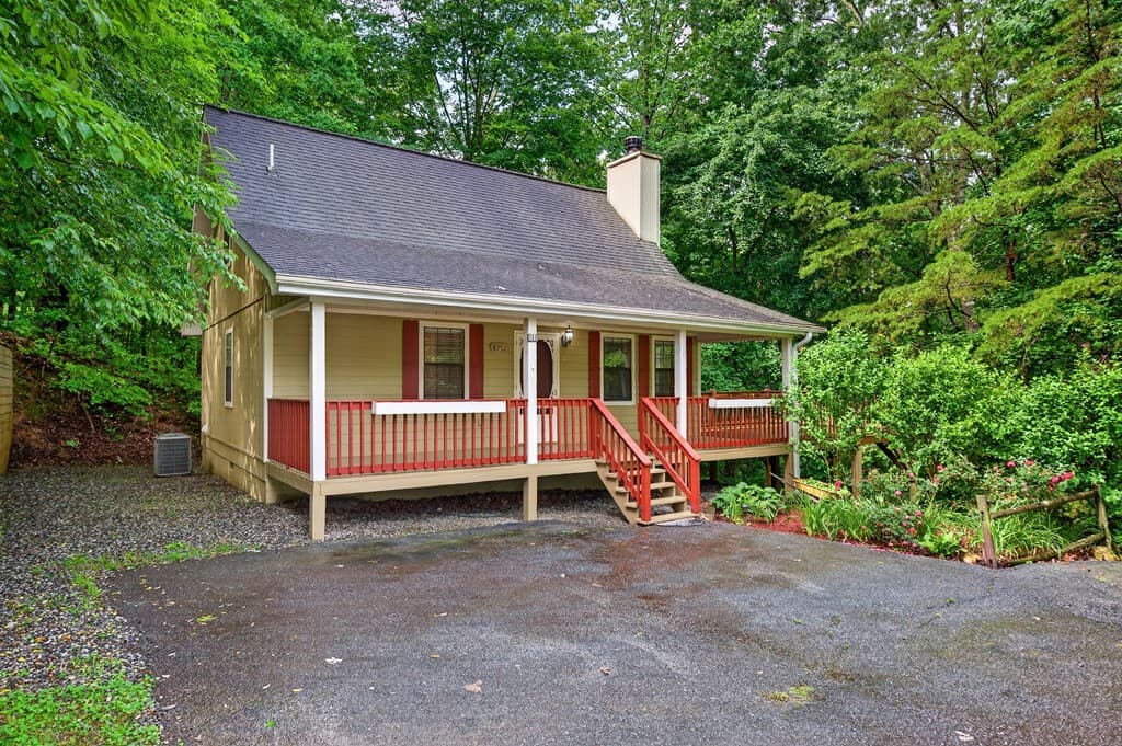 131 April Lane, Blairsville GA 30152 - Photo