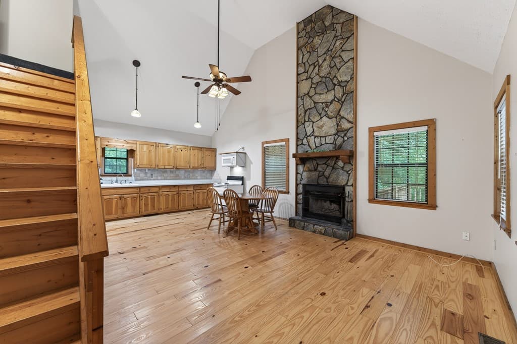 131 April Lane, Blairsville GA 30152 - Photo