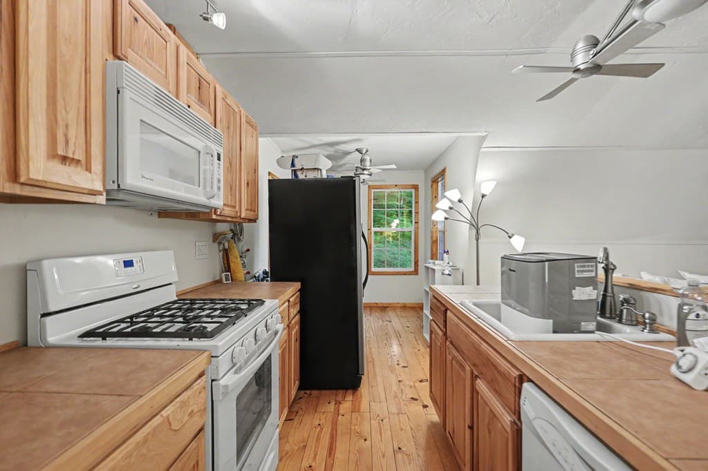 1070 Morgan Creek Road, Marble NC 28905 - Photo