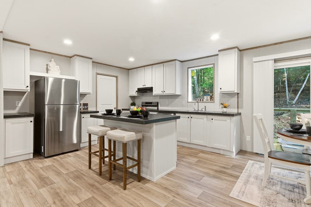 725 Tomahawk Trail, Blairsville GA 30512 - Photo