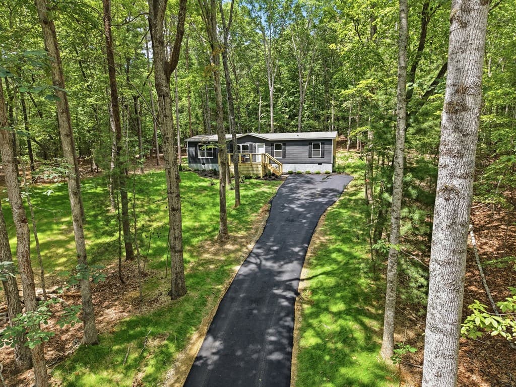 725 Tomahawk Trail, Blairsville GA 30512 - Photo