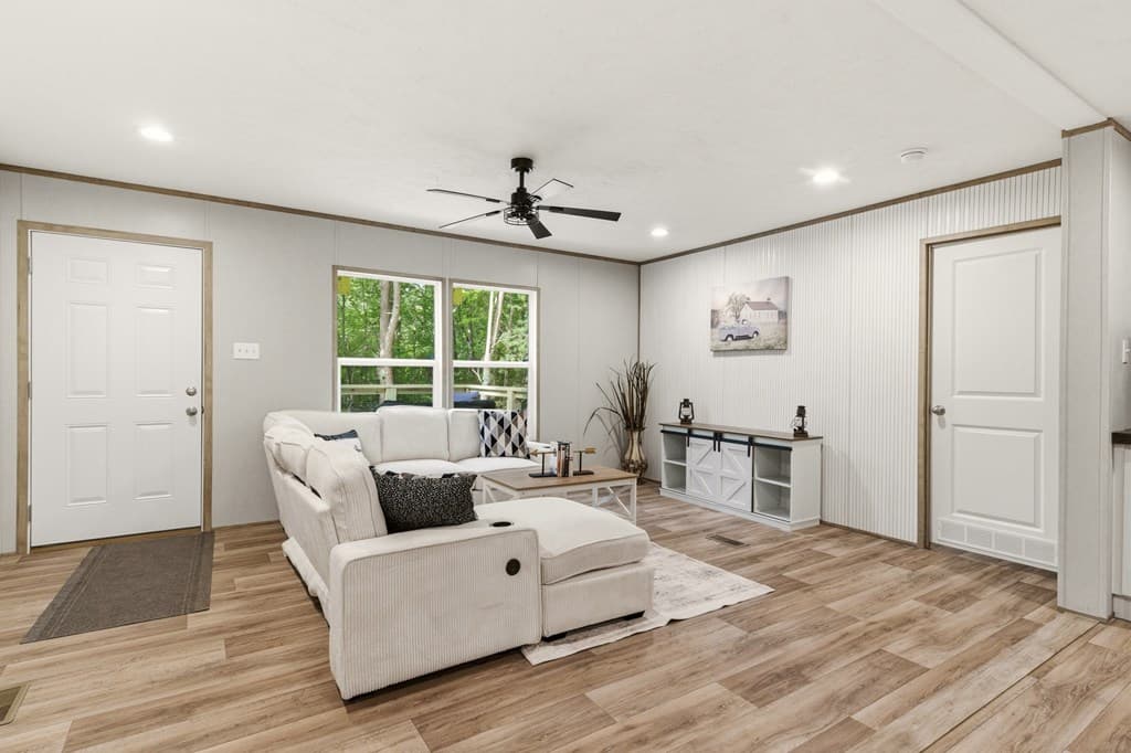 725 Tomahawk Trail, Blairsville GA 30512 - Photo