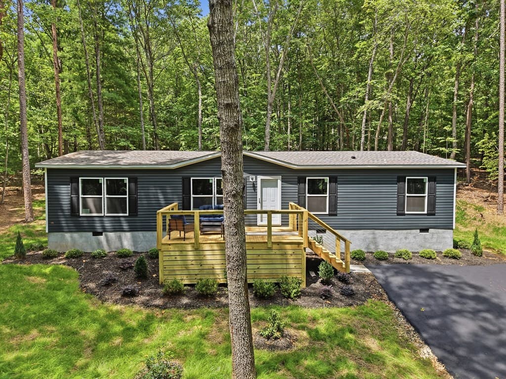 725 Tomahawk Trail, Blairsville GA 30512 - Photo