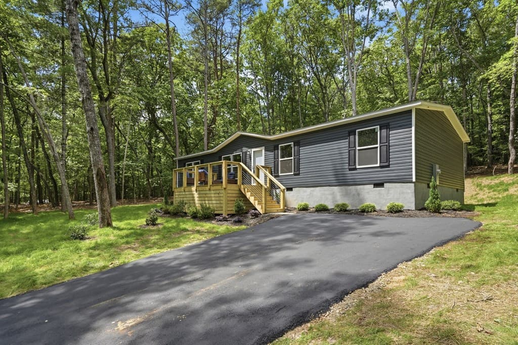 725 Tomahawk Trail, Blairsville GA 30512 - Photo