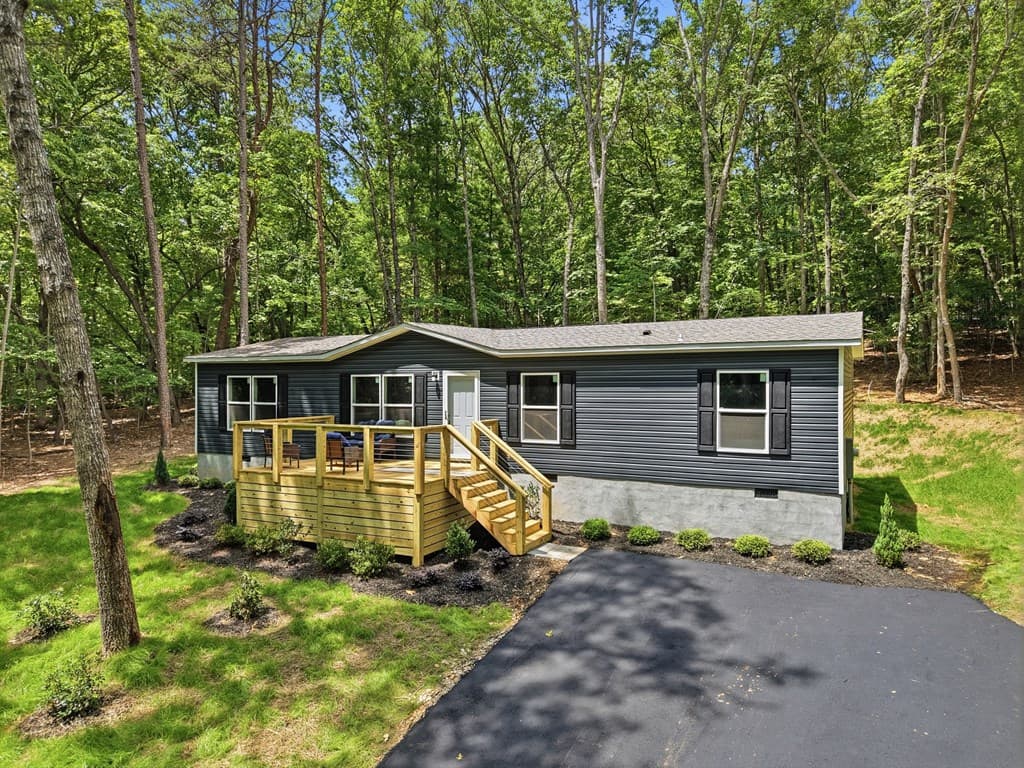 725 Tomahawk Trail, Blairsville GA 30512 - Photo