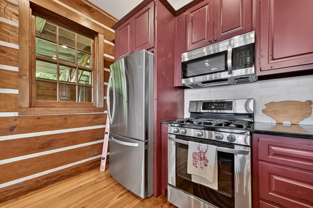 454 Genessee Path, Blue Ridge GA 30513 - Photo