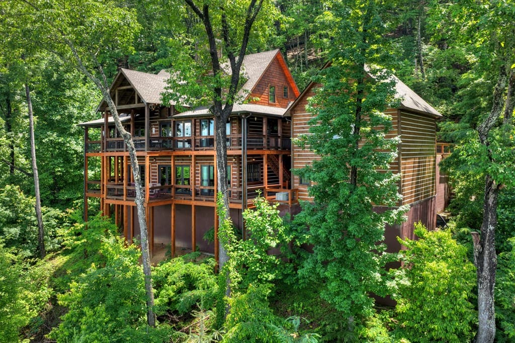 454 Genessee Path, Blue Ridge GA 30513 - Photo