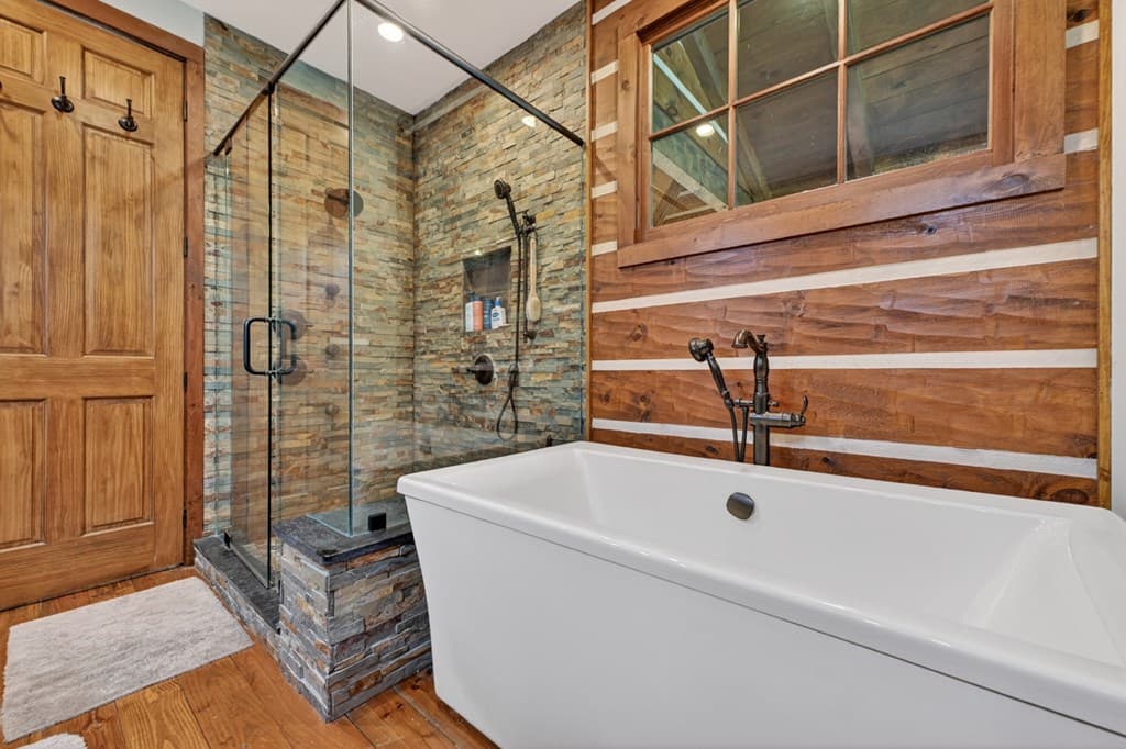 454 Genessee Path, Blue Ridge GA 30513 - Photo