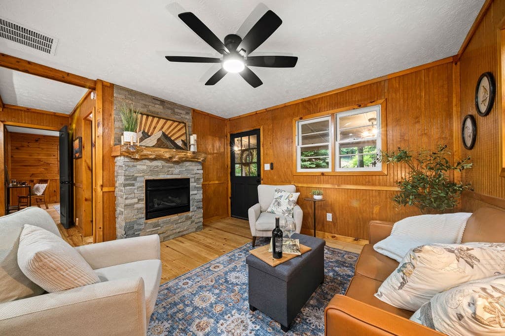 150 Summit Street, Ellijay GA 30540 - Photo