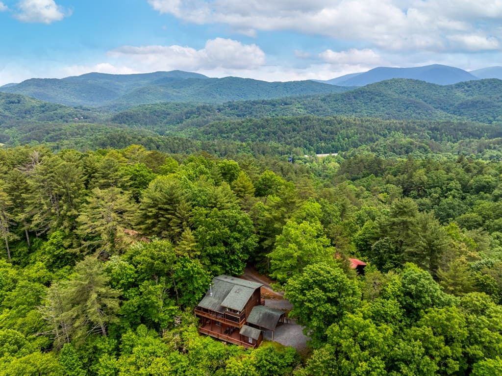 237 Dupont Drive, Blue Ridge GA 30513 - Photo