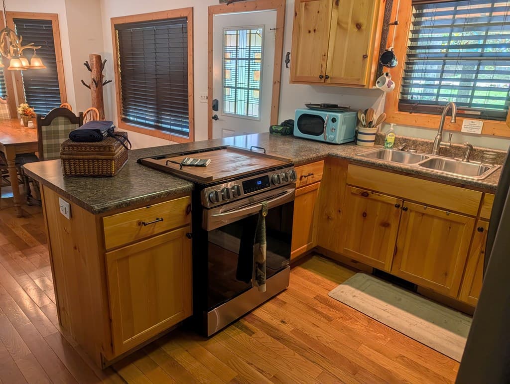 565 Ross Ridge Road, Blairsville GA 30512 - Photo