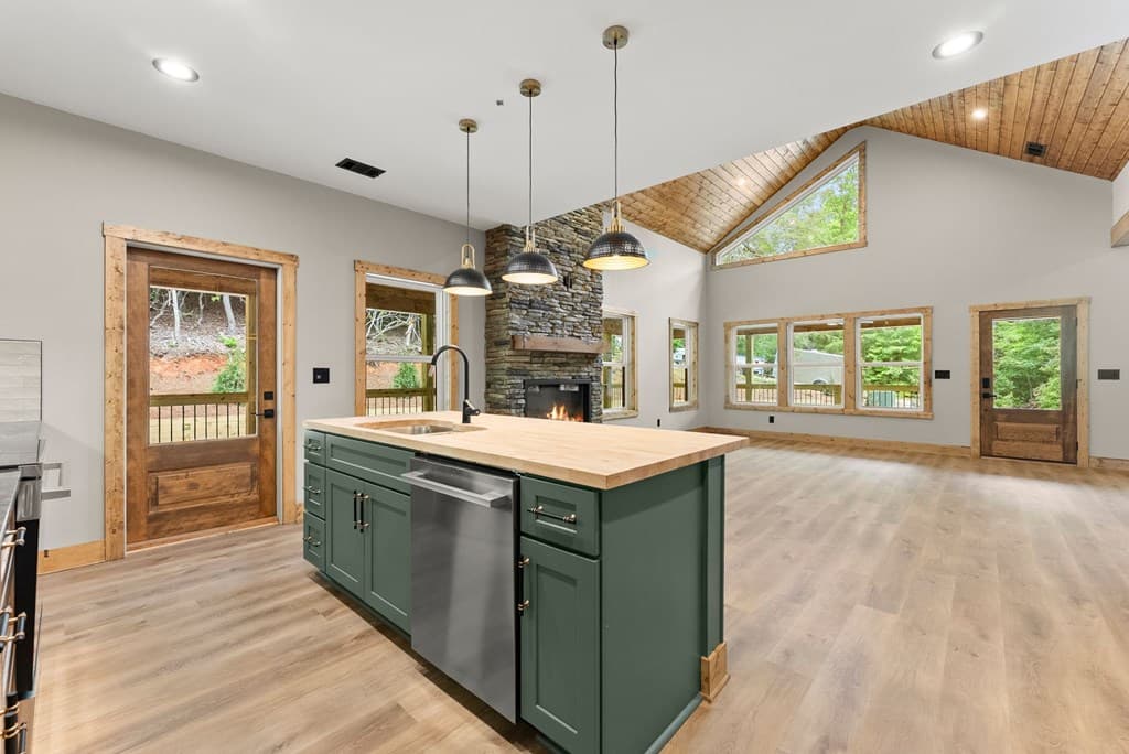 286 Frances Drive, Ellijay GA 30536 - Photo