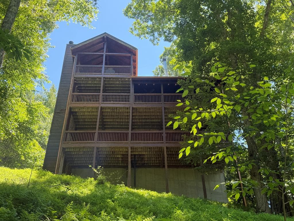 92 Fish Trap Road, Blue Ridge GA 30513 - Photo