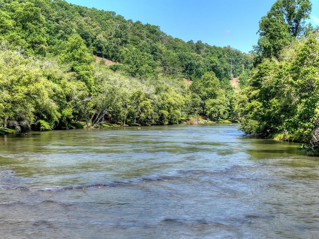 92 Fish Trap Road, Blue Ridge GA 30513 - Photo