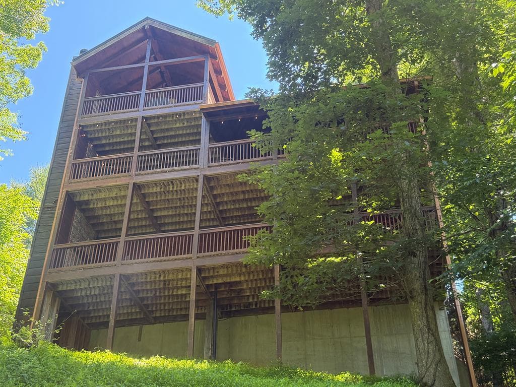 92 Fish Trap Road, Blue Ridge GA 30513 - Photo