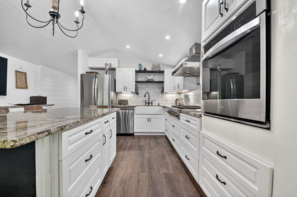 93 Collins Nursery Lane, Blairsville GA 30512 - Photo