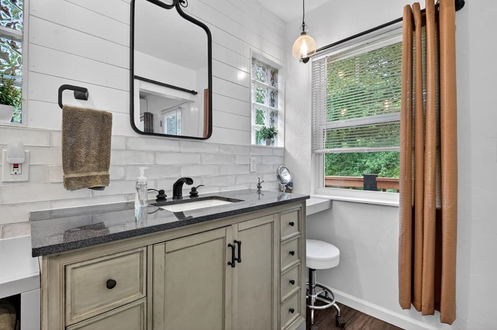 93 Collins Nursery Lane, Blairsville GA 30512 - Photo