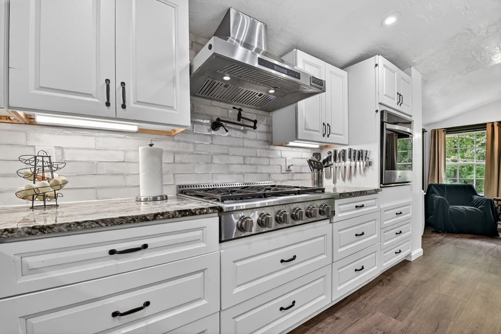93 Collins Nursery Lane, Blairsville GA 30512 - Photo