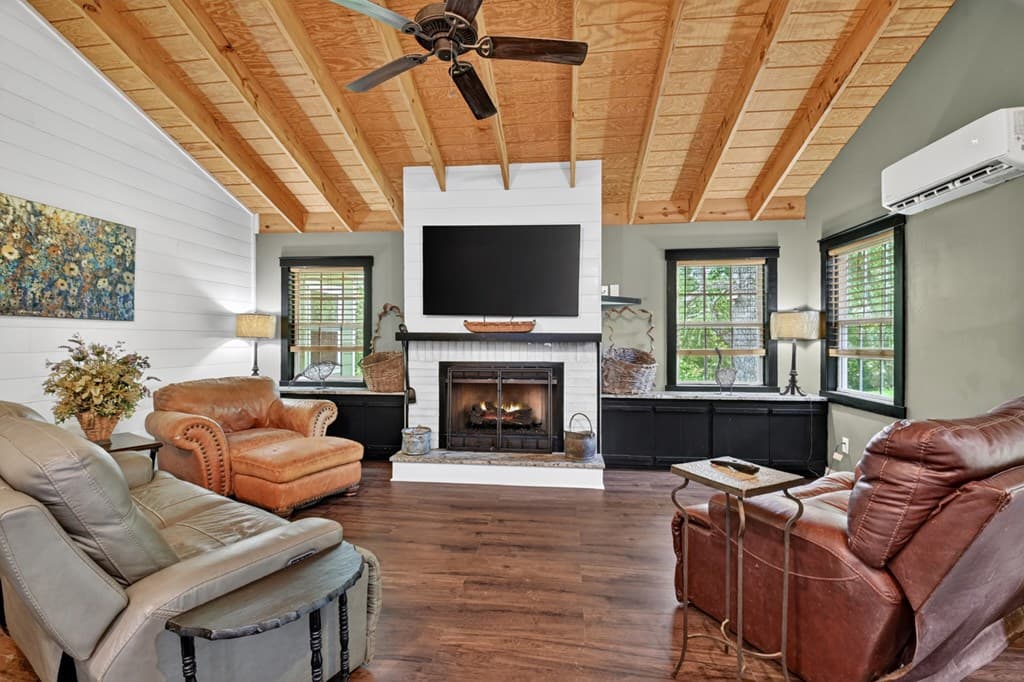 93 Collins Nursery Lane, Blairsville GA 30512 - Photo