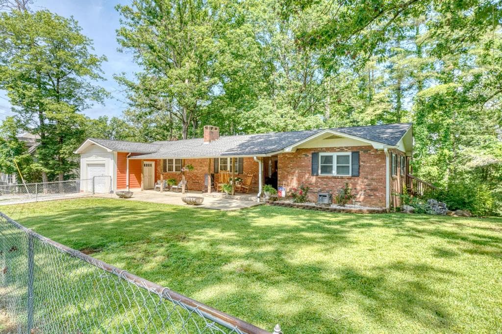 383 Sunrise Street, Murphy NC 28906 - Primary photo