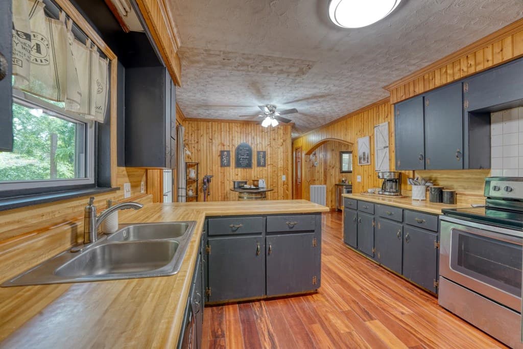 383 Sunrise Street, Murphy NC 28906 - Photo