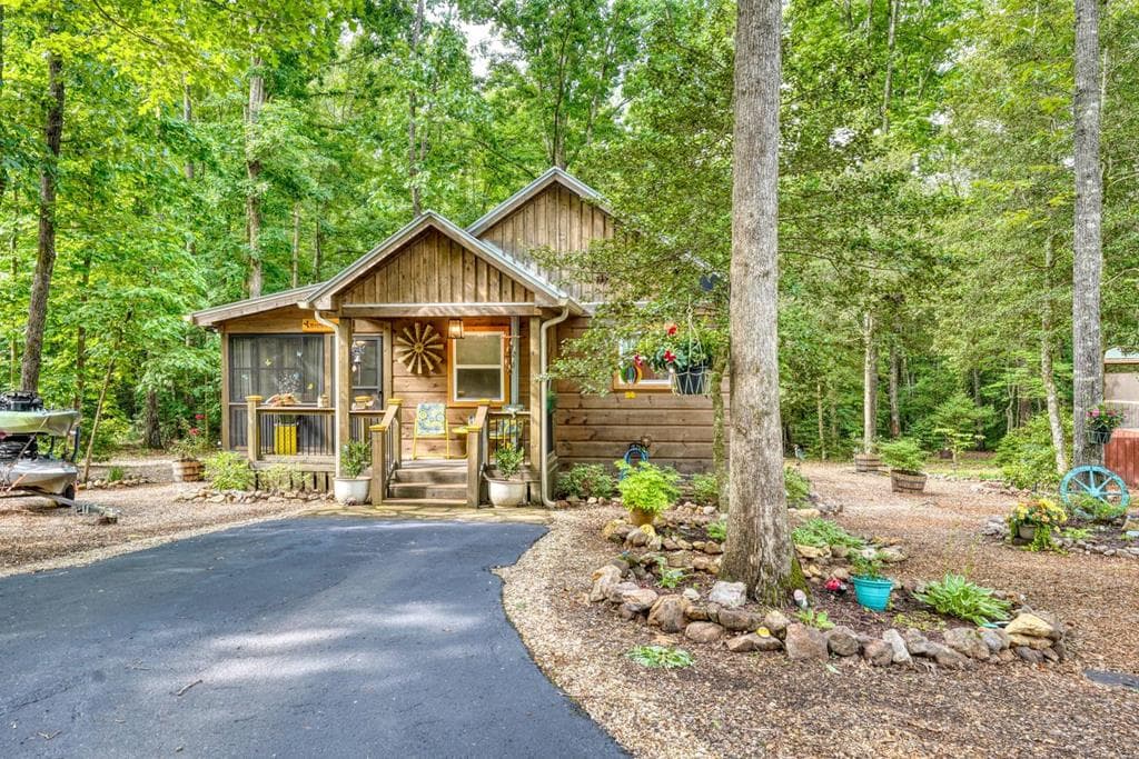 445 Chimney Ridge, Blairsville GA 30512 - Primary photo