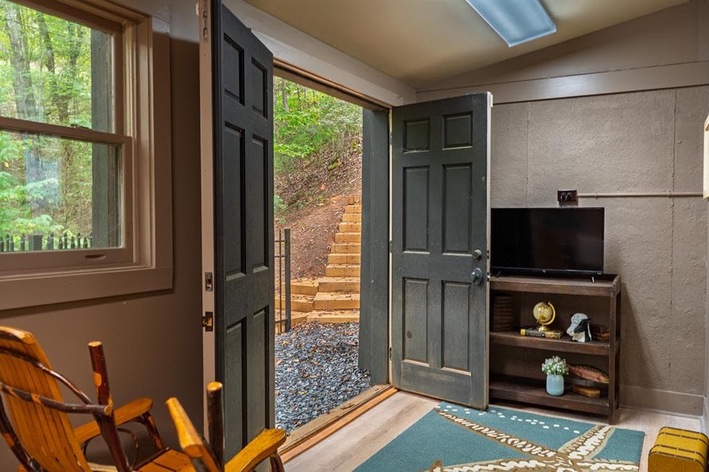 239 Ridge Top Drive, Ellijay GA 30536 - Photo