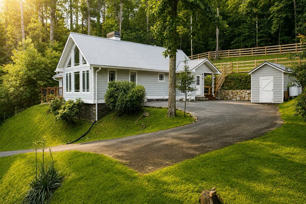 221 W Reece Creek Road W, Blairsville GA 30512 - Photo