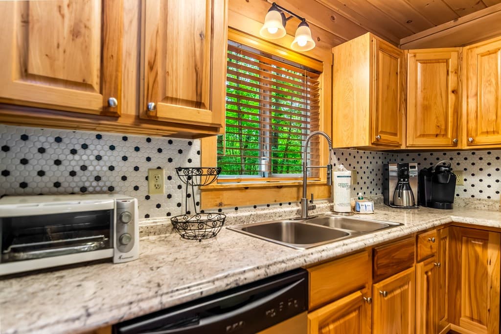 661 Evergreen Lane, Mineral Bluff GA 30559 - Photo