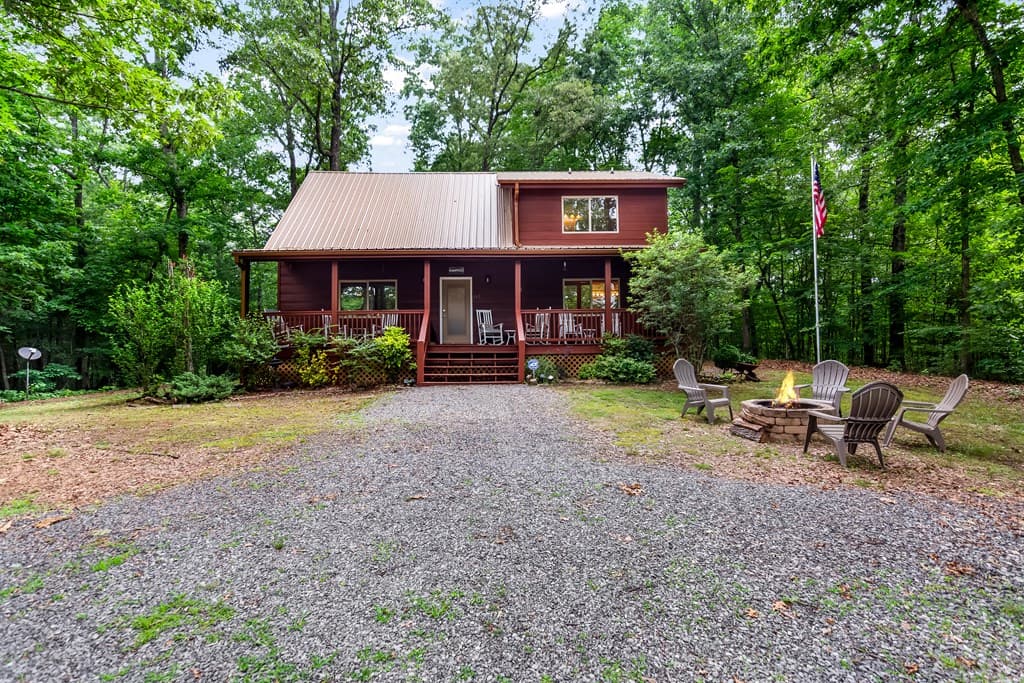 661 Evergreen Lane, Mineral Bluff GA 30559 - Photo