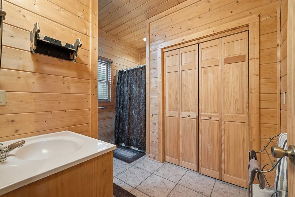97 Fox Mountain Crossing, Blue Ridge GA 30513 - Photo
