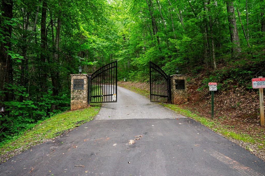 8 Skyview Drive, Hayesville NC 28904 - Photo