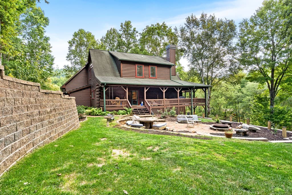 3383 Indian Springs Drive, Hiawassee GA 30546 - Photo
