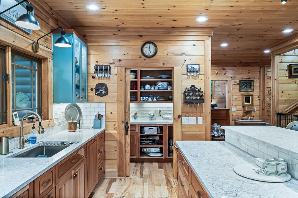 3383 Indian Springs Drive, Hiawassee GA 30546 - Photo
