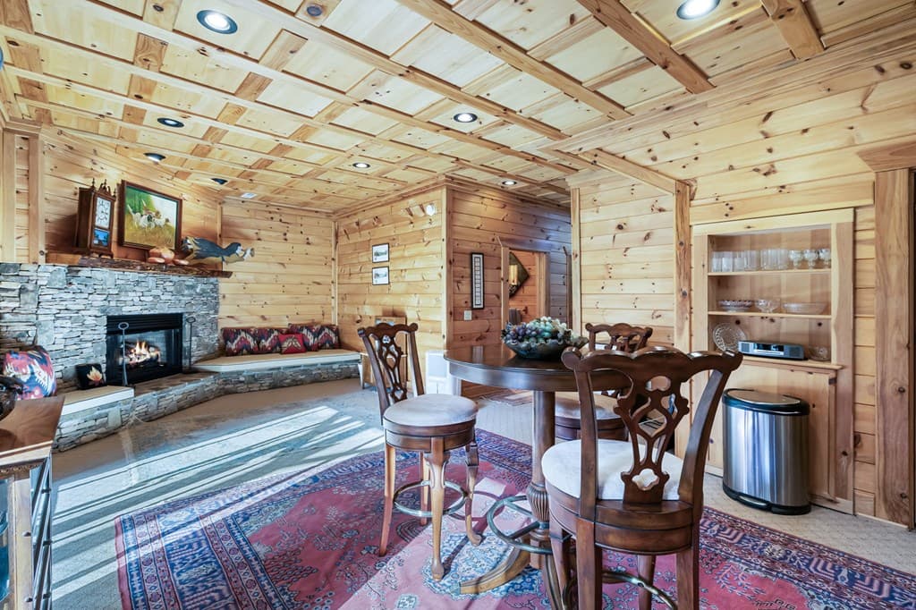 3383 Indian Springs Drive, Hiawassee GA 30546 - Photo