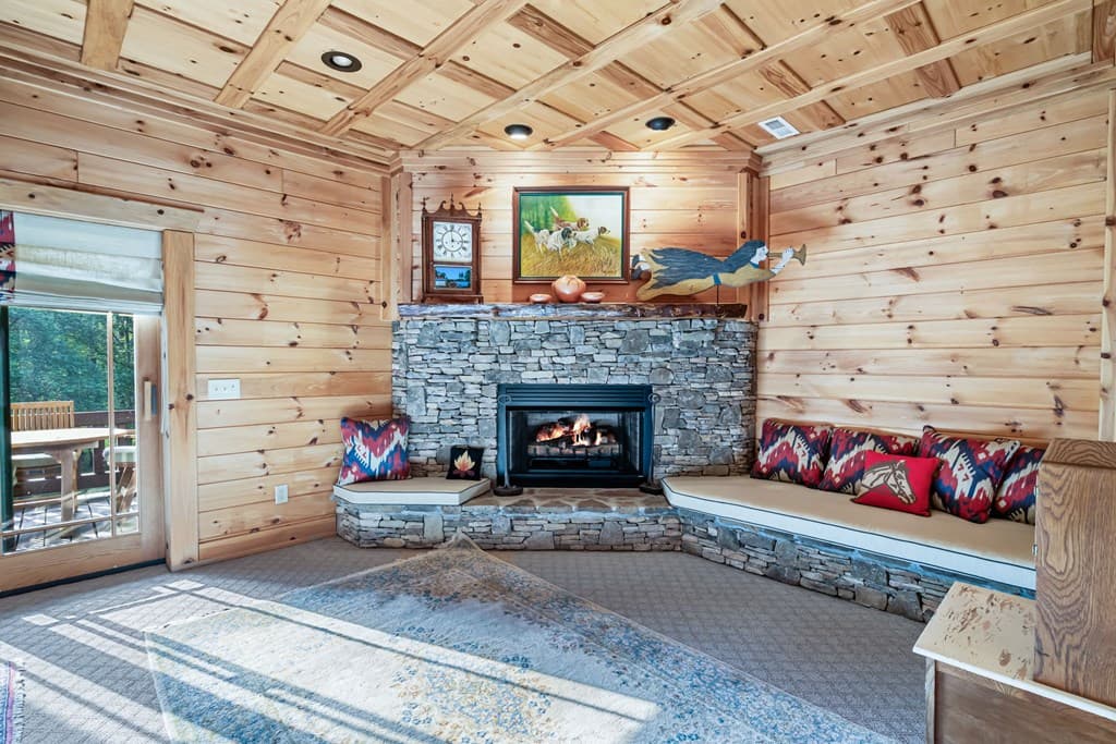 3383 Indian Springs Drive, Hiawassee GA 30546 - Photo