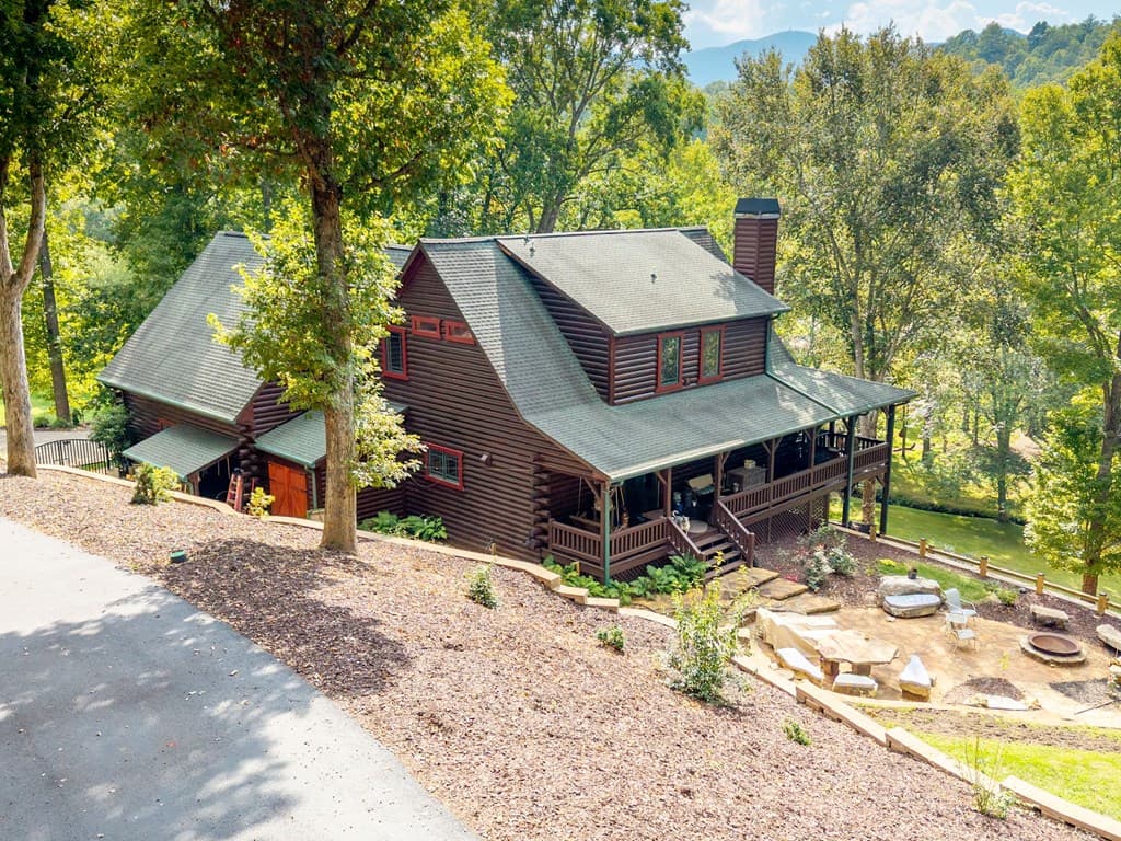 3383 Indian Springs Drive, Hiawassee GA 30546 - Photo