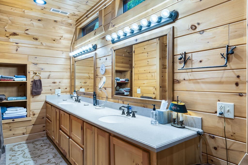 3383 Indian Springs Drive, Hiawassee GA 30546 - Photo