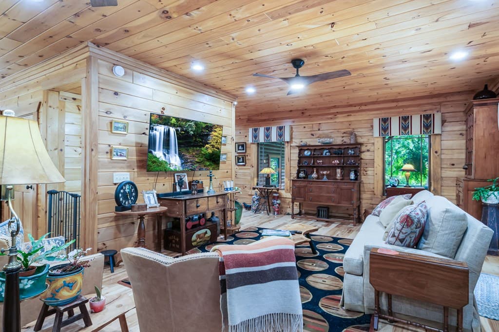 3383 Indian Springs Drive, Hiawassee GA 30546 - Photo