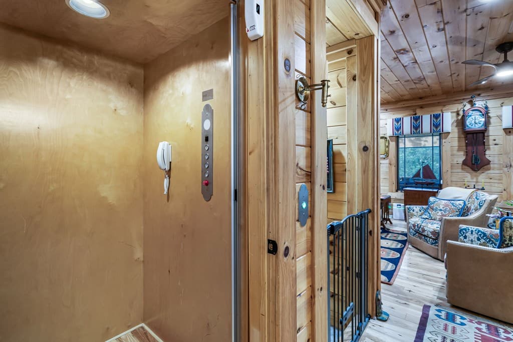 3383 Indian Springs Drive, Hiawassee GA 30546 - Photo